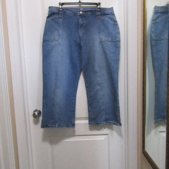 Pants Ladies size 34 Ricki's - Wide Leg Capri's - Picture 1 of 11